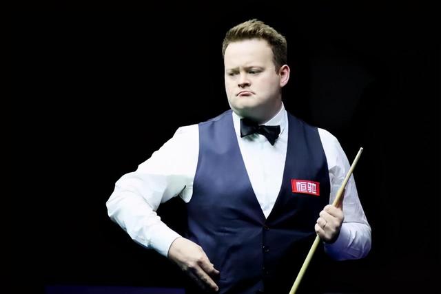 利完成了手 利完成了手