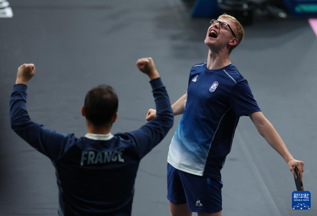 行长期签约 行长期签约