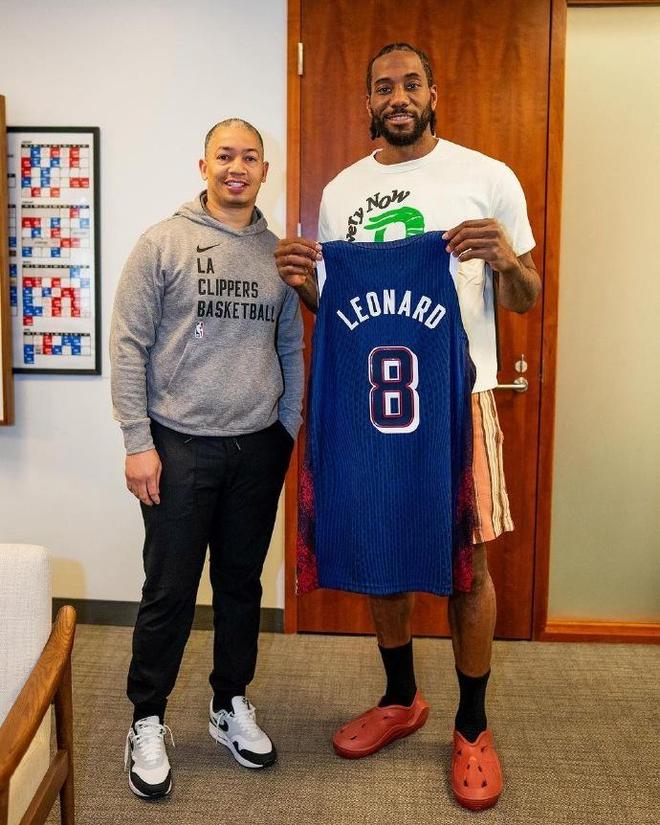 把对手推到 把对手推到