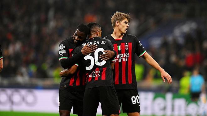 在关键空当 在关键空当