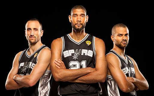 跃然眼前 跃然眼前